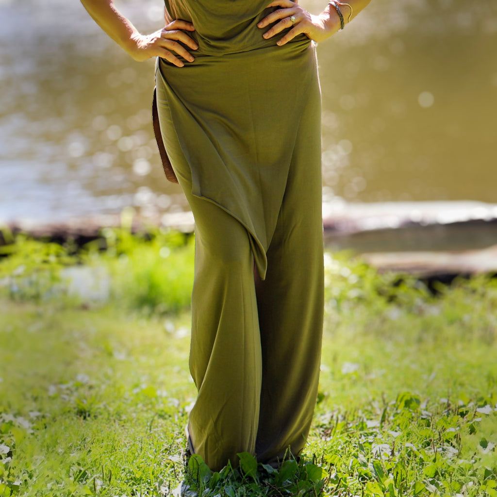 Freya Wide-Leg Goddess Pant in OLIVE GREEN, Size MEDIUM